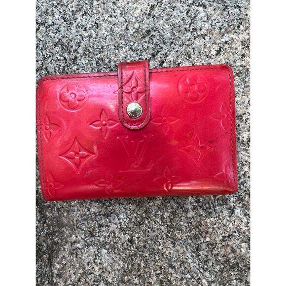 LOUIS VUITTON Monogram Vernis Wallet - Picture 1 of 12